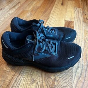 Brooks Black Running Shoes Adrenaline gts 22